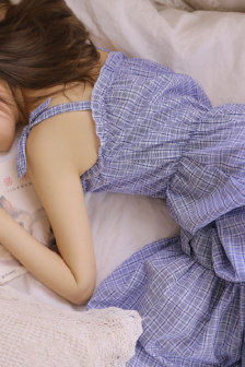 囚禁少女电影免费播放